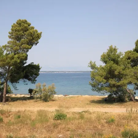 Apartment By The Sea - 8257 Ugljan