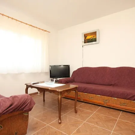 By The Sea - 8257 Ugljan