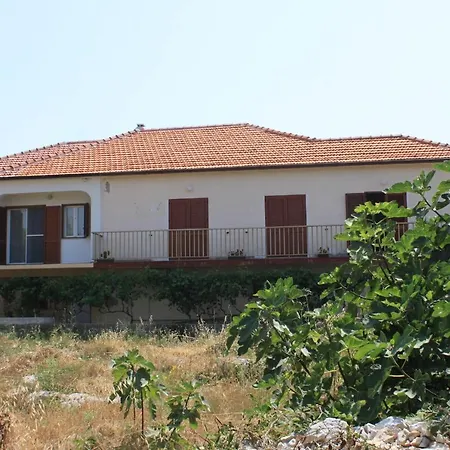 Apartament By The Sea - 8257 Ugljan